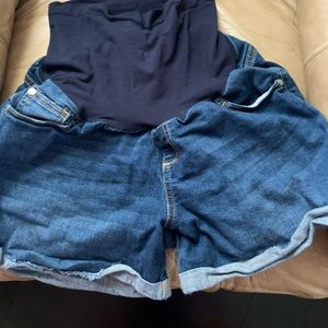 Motherhood maternity shorts size xl